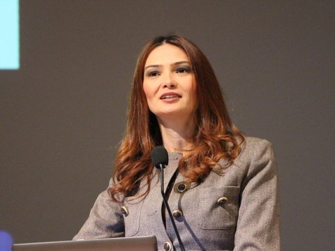 Qənirəsiz çox darıxdırıcı olacaq! - Jurnalistlər ondan YAZDILAR