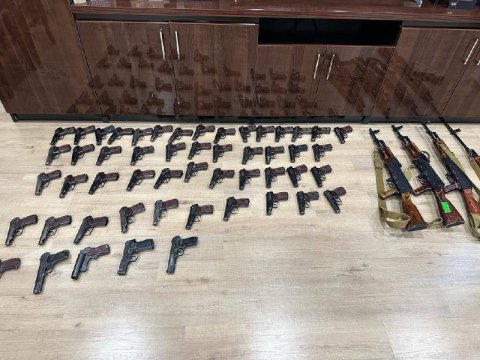 Silahlarını təhvil verib Xankəndini tərk etdilər - VİDEO