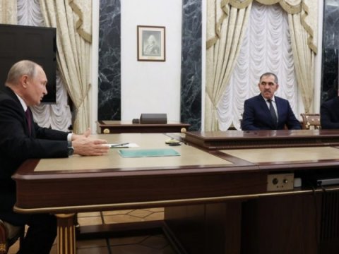 Putinlə görüşən 