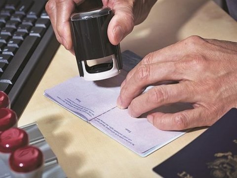 Ukrayna vətəndaşları Rusiyaya vizasız səfər edə biləcək