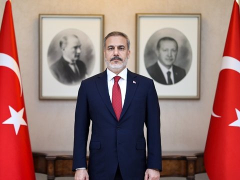 Hakan Fidandan Qənirə Paşayeva PAYLAŞIMI