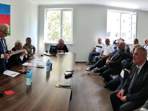 Azad Vətən Partiyası növbədənkənar qurultay keçirdi
