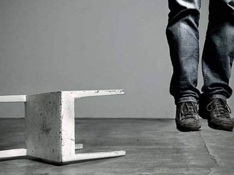 Göyçayda 25 yaşlı şəxs İNTİHAR ETDİ