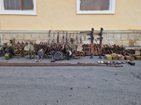 Xankəndidə xeyli sayda silah-sursat AŞKARLANDI