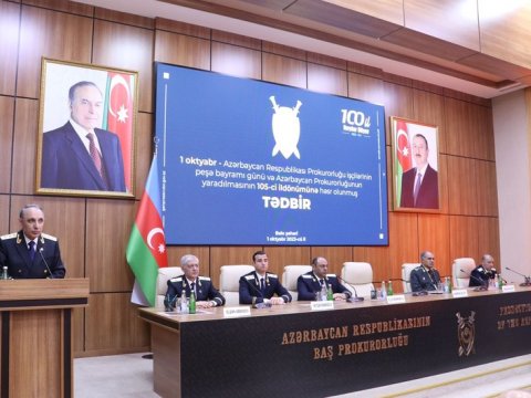 Prokurorluq orqanlarının əməkdaşları mükafatlandırıldı