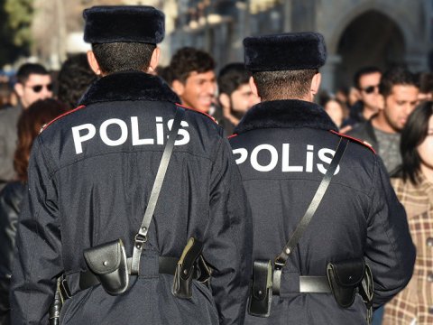 Deputat polislərin maaşından gileyləndi: 450 manatla necə dolanmaq olar...