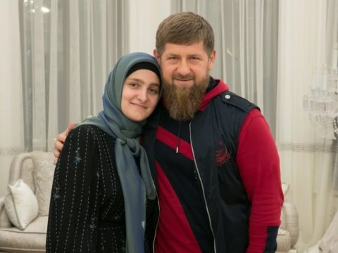 Kadırov 25 yaşılı qızına yüksək vəzifə verdi 