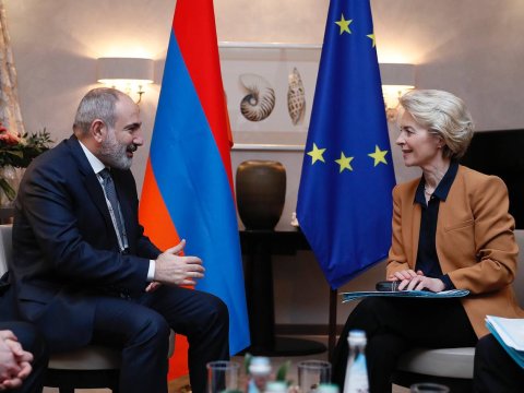 Leyen Paşinyanla danışdı - Komissar Ermənistana səfər edəcək