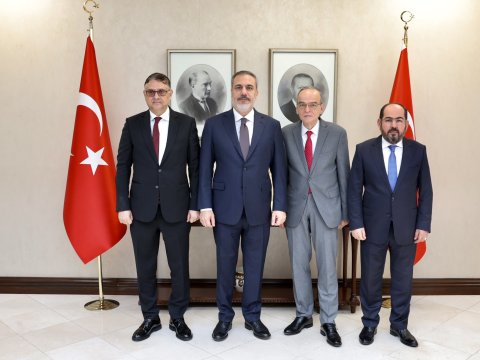 Fidan Suriya müxalifəti ilə görüşdü