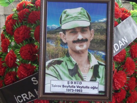 30 il əvvəl itkin düşən şəxsin qalıqları dəfn edildi
