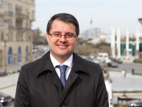 Səfirimiz etimadnaməsini Mərakeş Kralına təqdim etdi