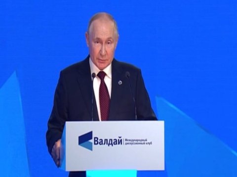 Qarabağdakı sülhməramlıların başqa hüquqları yoxdur - Putin