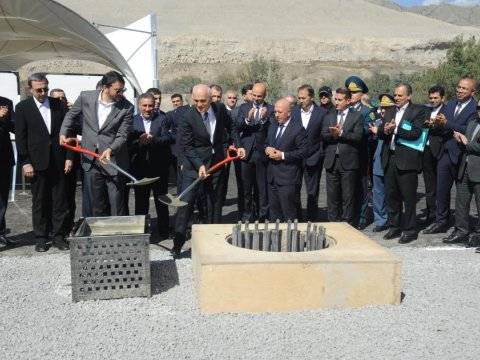 Azərbaycanla İran arasında körpünün təməli qoyuldu