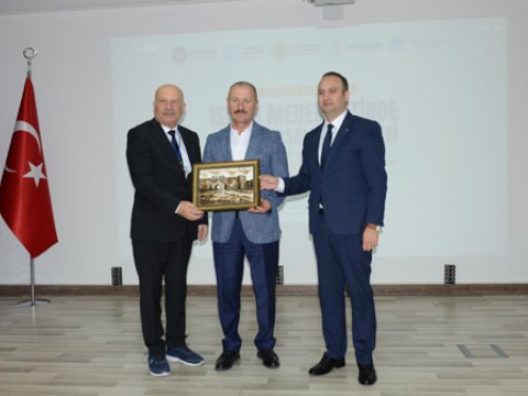 Türkiyədə II Beynəlxalq Simpozium öz işinə başlayıb