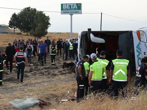 Türkiyədə ağır qəza - 6 ölü, 17 yaralı 
