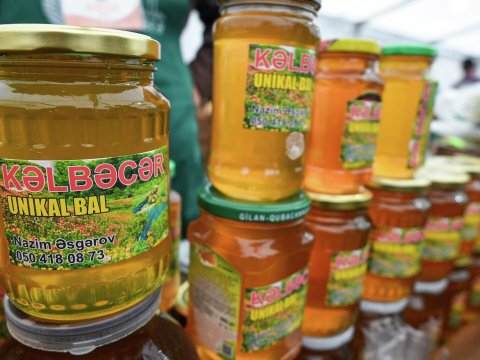 Bakıda bal kimi yarmarka - REPORTAJ