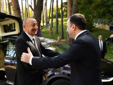 Qaribaşvili İlham Əliyevlə görüşündən yazdı - Möhtəşəm...