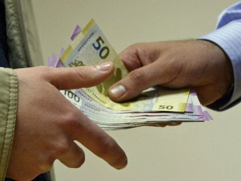 Müəllimlər günündə pul yığılması ilə bağlı şikayət daxil olub? - Rəsmi açıqlama