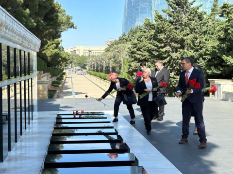 Gürcüstan parlamentinin Baş katibi Azərbaycana gəldi