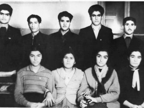 Bir şəklin tarixçəsi - İki məşhur tələbə yoldaşı: Aida İmanquliyeva və Əbülfəz Elçibəy