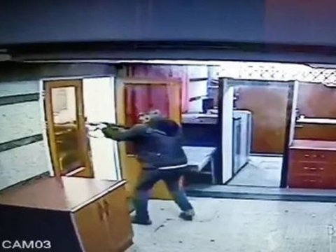 Azərbaycan səfirliyinə hücum edən şəxsə hökm oxunmayıb - Rəsmi