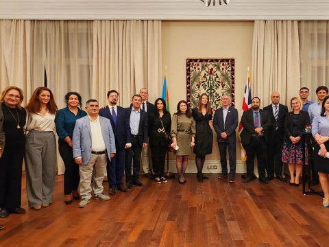 Səfir JST məzunları ilə görüşdü - FOTOLAR