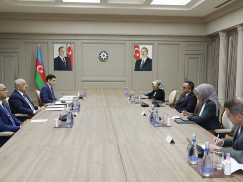 Əli Əsədov İndoneziyanın islahatlar naziri ilə görüşüb