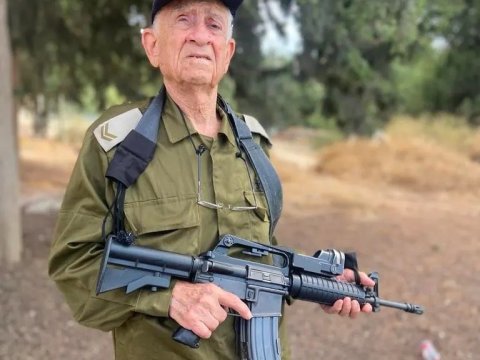 95 yaşlı yəhudi orduya qatıldı - Biz qalib gələcəyik!