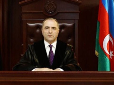 Keçmiş məhkəmə sədri hakimlik pensiyası ala bilmirmiş - Məhkəmə qərarı