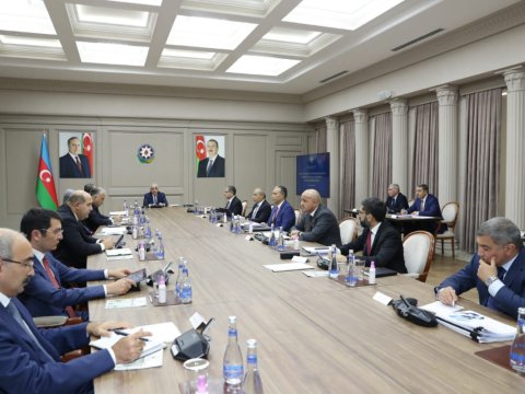 Əli Əsədov iclas keçirdi, tapşırıqlar verdi