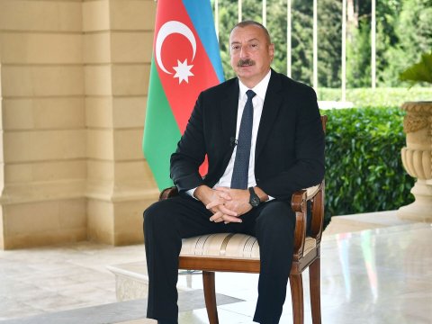 Şəhid ailələri prezidentin təltif olunmasını İSTƏYİR