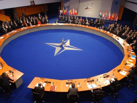 NATO parçalana bilərmi? - Terrorla mübarizədən Çin-Rusiya təhdidinə...