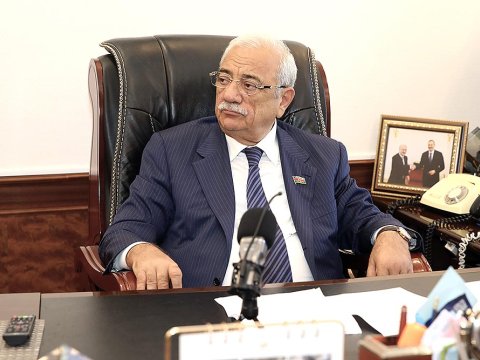 Səttar Möhbalıyev qurultayda çıxış etdi - FOTO