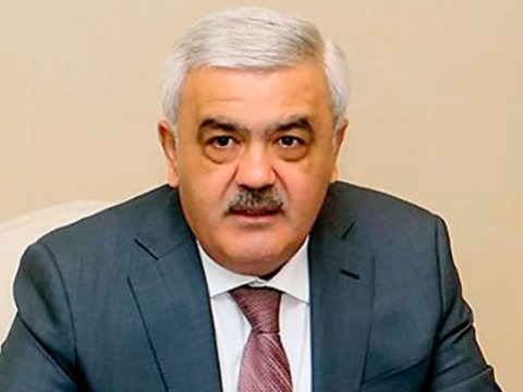 Rövnəq Abdullayev niyə Estoniyaya getmədi...
