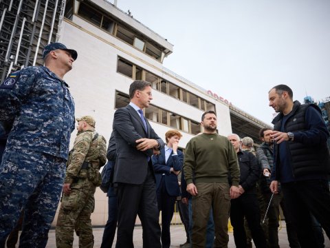 Baş nazir Ukraynaya getdi - 