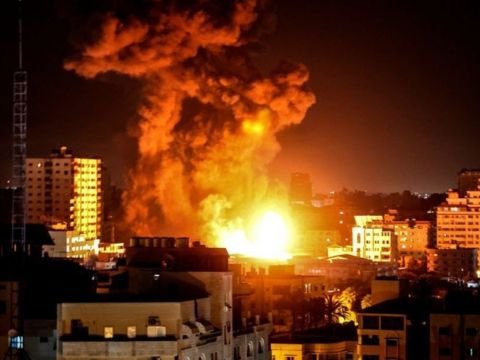 Qəzzalılar şəhəri tərk etməyə başlayır