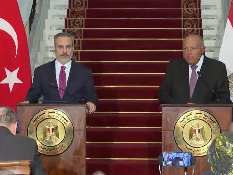 Qəzzada 300-ə yaxın Türkiyə vətəndaşı qalıb 