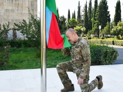 Ağdərədə Azərbaycan bayrağı ucaldıldı