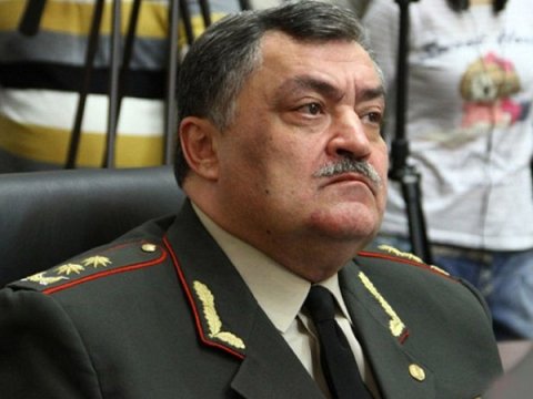 General infarkt keçirdi