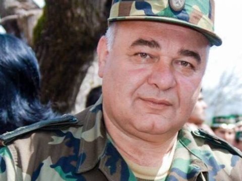 Ermənistan mətbuatı general Qaramyanı TAPA BİLMİR