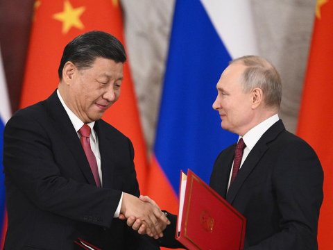 Putin Çin lideri ilə görüşdü