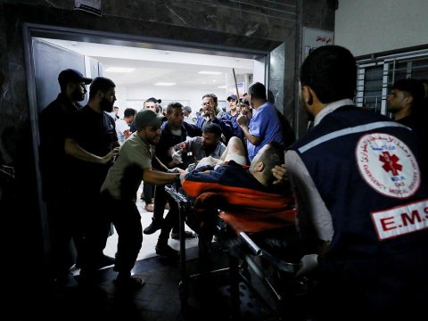 Qəzzada xəstəxananın vurulmasına REAKSİYALAR: Dünya hərəkətə keçməlidir...