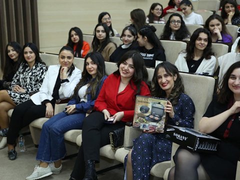 Bu ali məktəb Prezident təqaüdü alan tələbələrin sayına görə 1-ci oldu