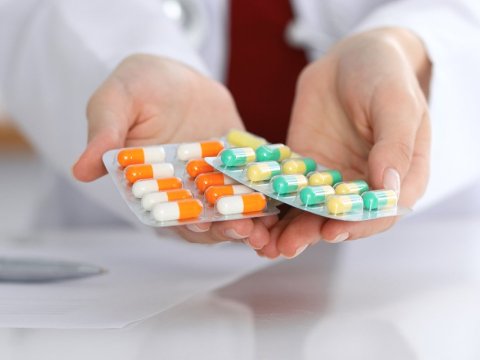 Özbaşına antibiotik istifadəsinin yan TƏSİRLƏRİ