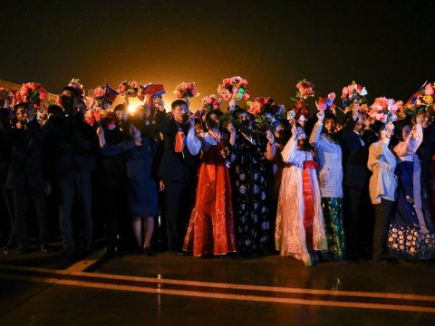 Lavrovu Şimali Koreyada belə qarşıladılar - FOTOLAR