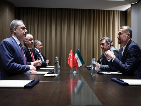 Hakan Fidan iranlı həmkarı ilə müzakirələr apardı