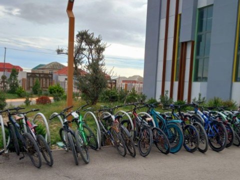 Bu məktəbin şagirdləri dərsə velosipedlə gedib-gəlir - FOTOLAR