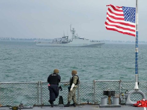 ABŞ-ın hərbi gəmisi Aralıq dənizinə gəldi
