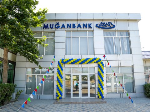 Azərbaycan bankları təhlükə altındadır? - Ekspertlər həyəcan təbili çalır