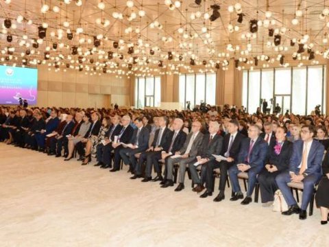 Azərbaycan Qadınlarının VI Qurultayı keçirildi